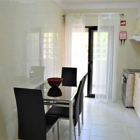 Apartamento Espacoso Com Estacionamento Incluido Portimao Exterior photo