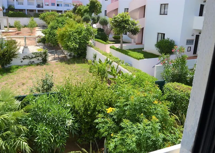 Apartamento Espacoso Com Estacionamento Incluido