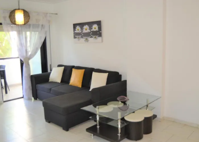 Apartamento Espacoso Com Estacionamento Incluido