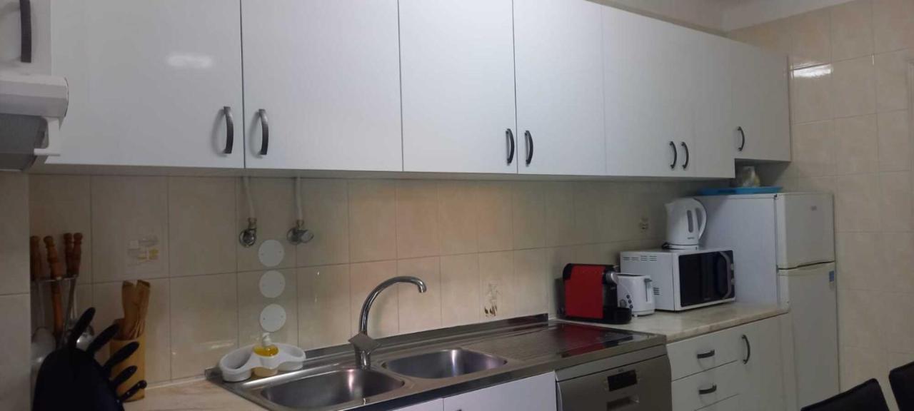 Espacoso Com Estacionamento Incluido Apartment *